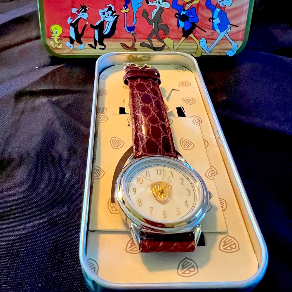 Warner Bros. Vintage Bugs Bunny Watch.